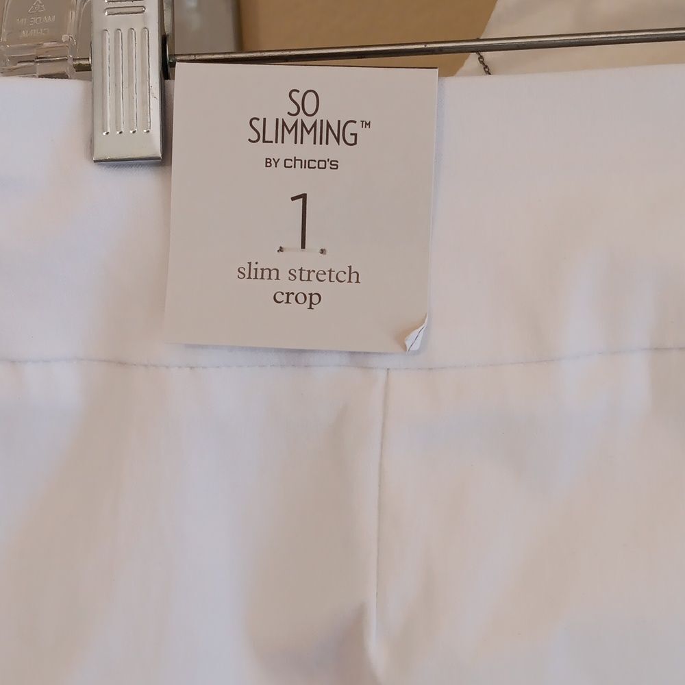 NWT. Chico's Optic White Brigitte Crop Pants - Picture 5 of 11